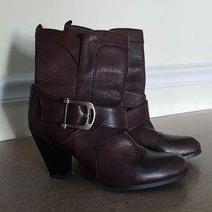 5th Avenue Brown  Leather Boots 10